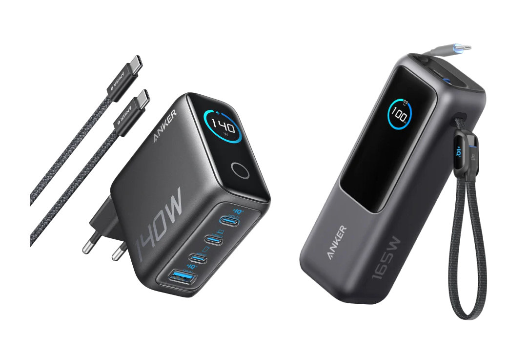 Zwei schwarze Anker-Ladegeräte mit digitalen Anzeigen, eines mit vier USB-Anschlüssen und 140W, das andere mit 165W und integriertem Kabel mit USB-C-Stecker