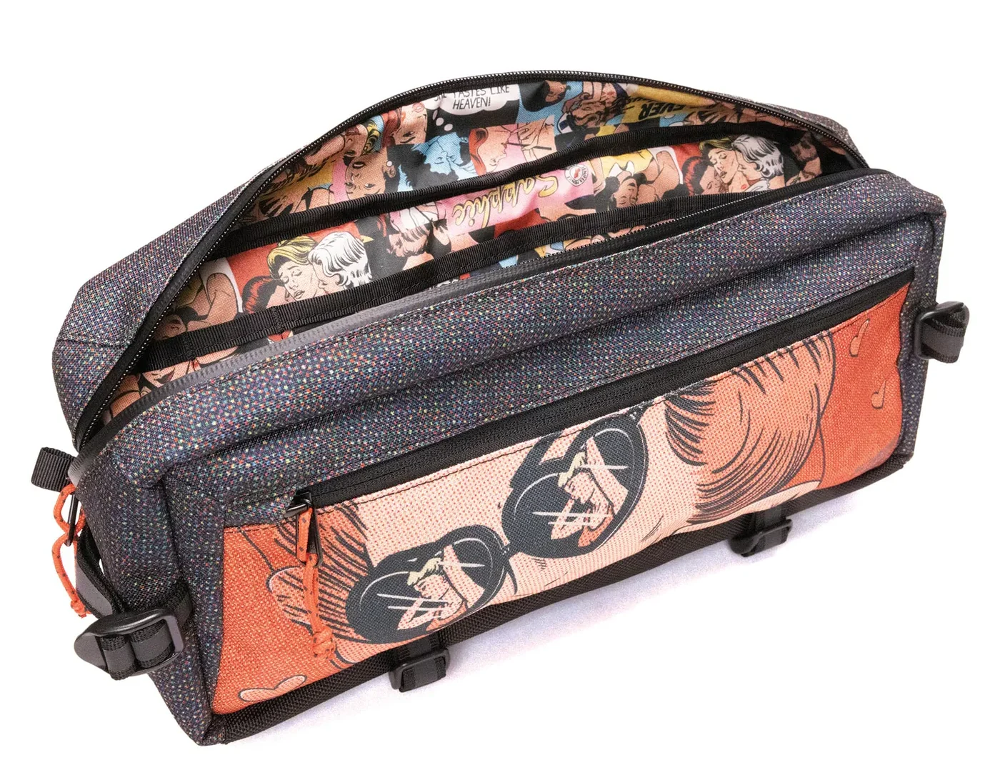 Chrome Industries Kadet 9L Sling in der J. Prince Pride Edition