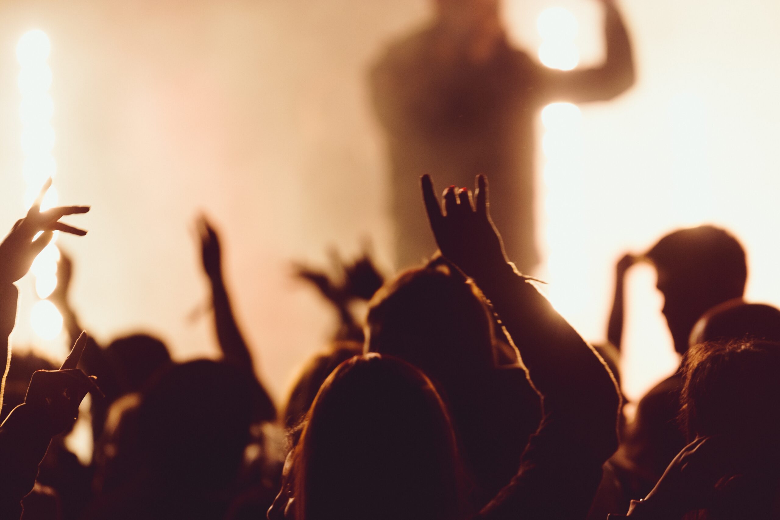 Hot Water Music, Stick To Your Guns, u.a. angekündigt